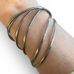 Silver Interlocking Rolling Bangle Bracelet